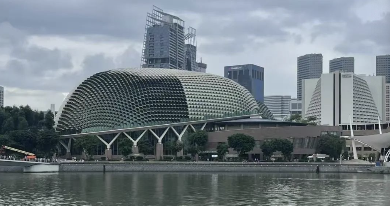 真正的传承，不是对抗时间的流逝，而是像热带雨林般，新陈代谢生生不息