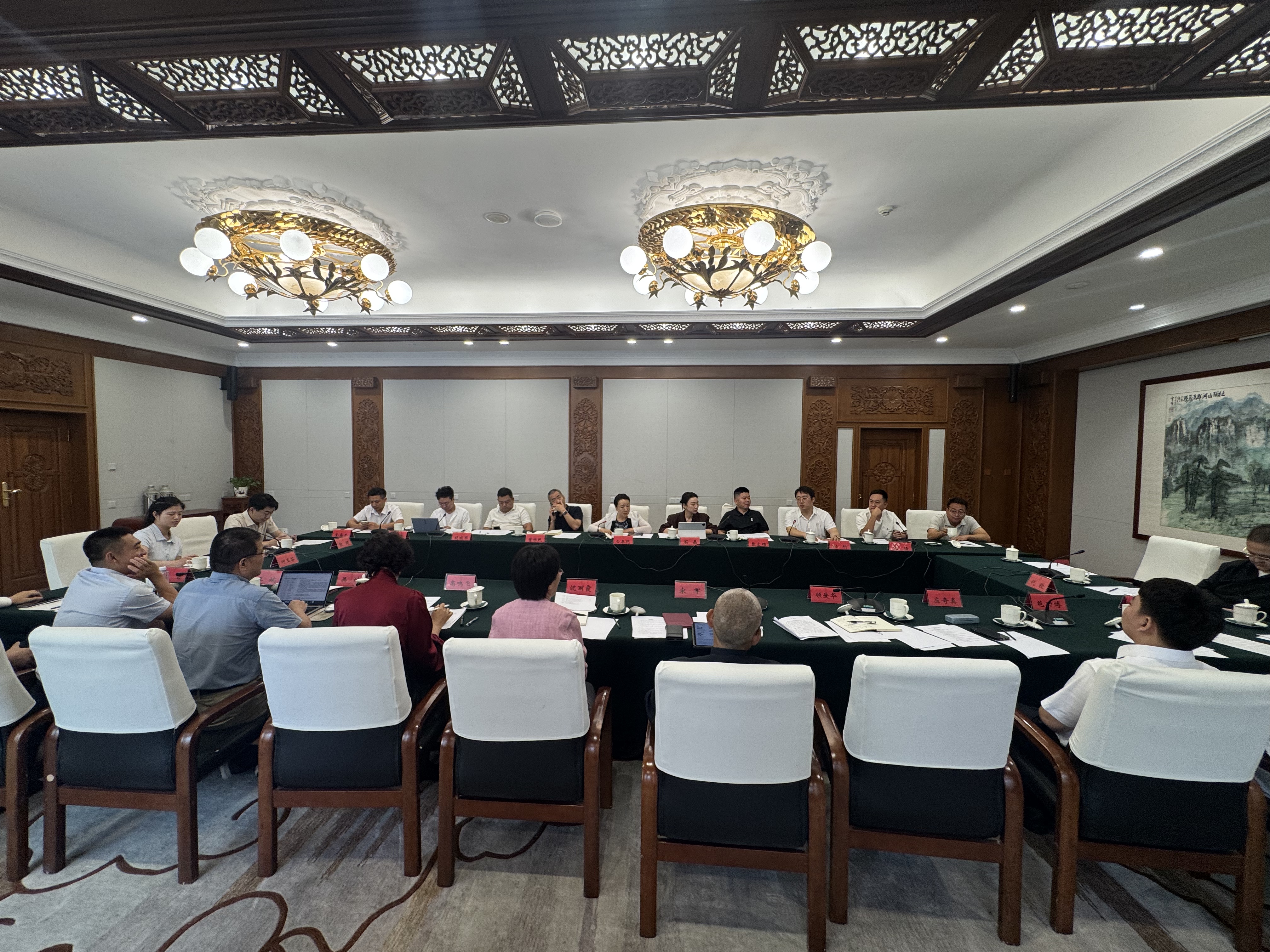 “中国民营企业家族传承法律风险管理”课题组在内蒙古实地调研